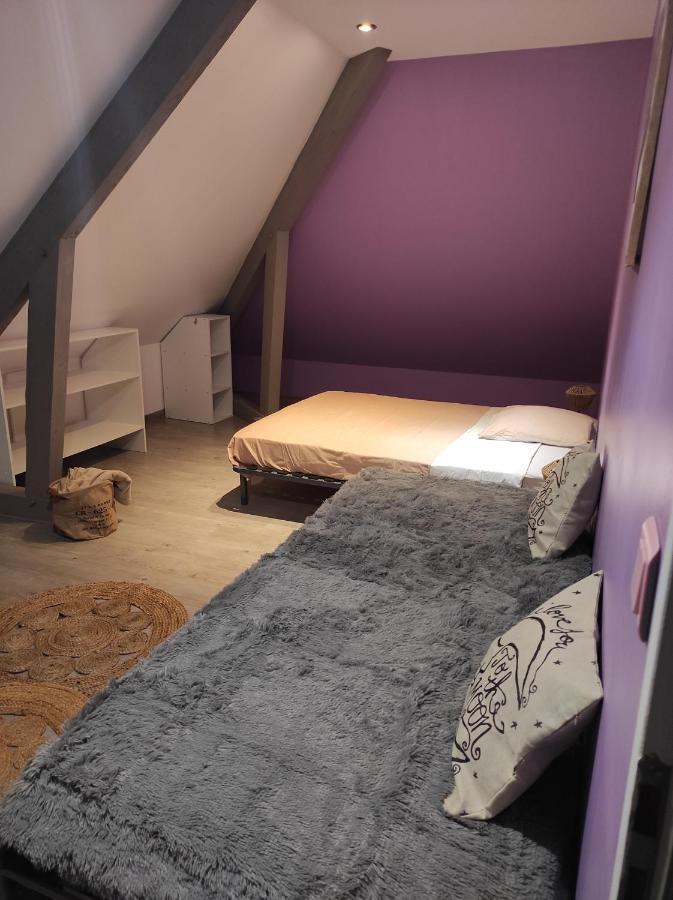 Agréable et spacieuse chambre familiale Sansac-de-Marmiesse Exterior foto
